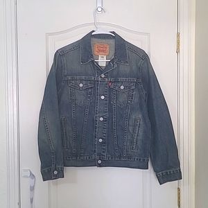 Levi women's Jean jacket